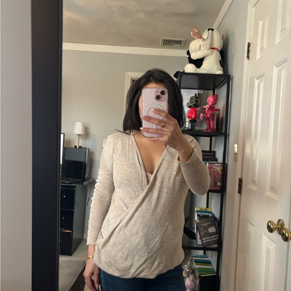 Abercrombie & Fitch Light Beige wrap sweater in XS. - Picture 2 of 8